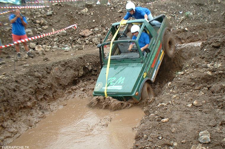 Suzuki Samurai trial 4x4